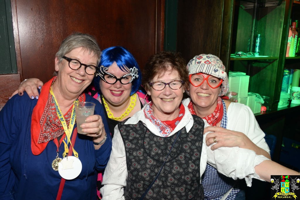../Images/Carnavals maandagavond in VdG 227.jpg